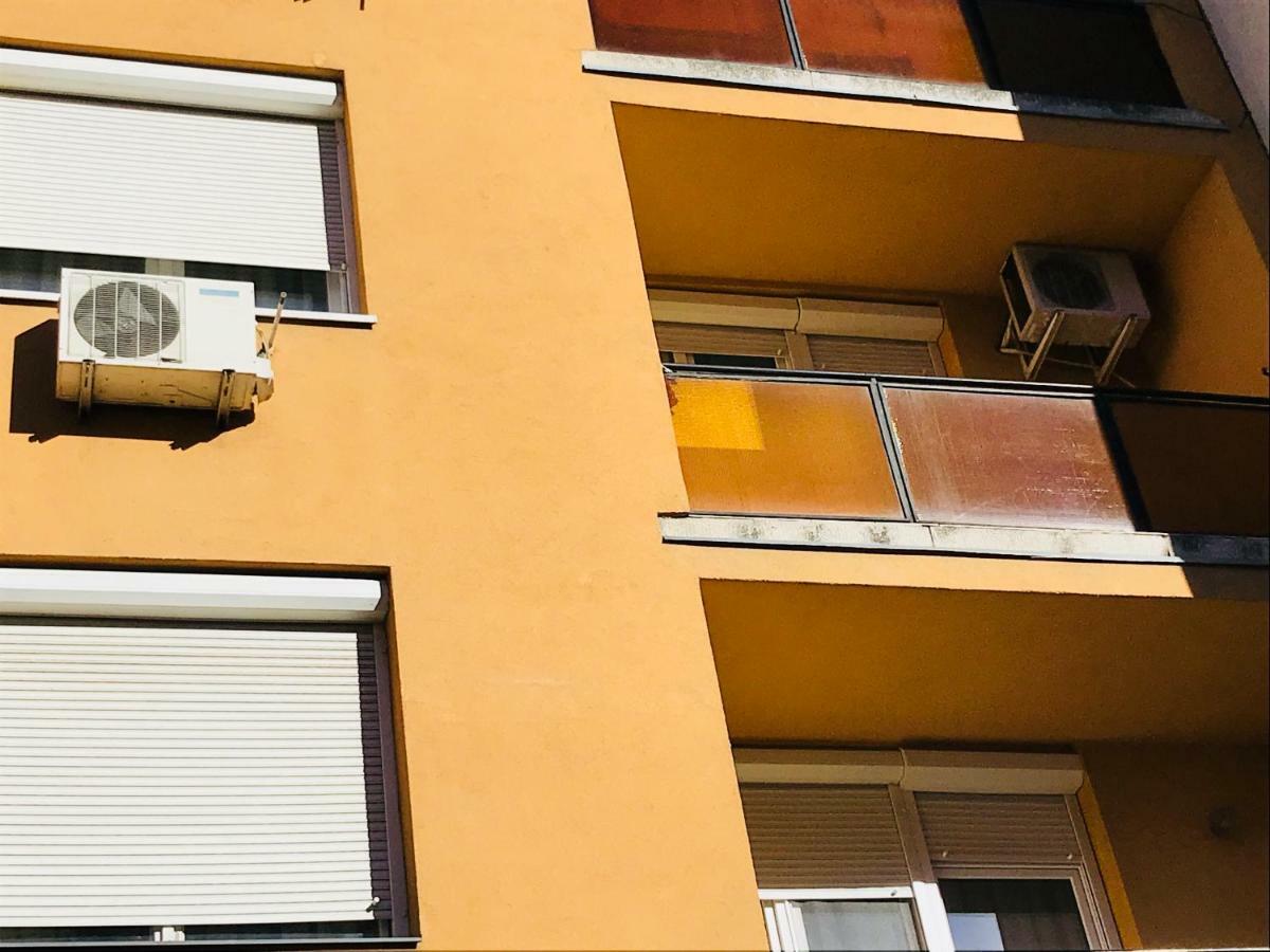 Ella Apartman Debrecen Exterior foto